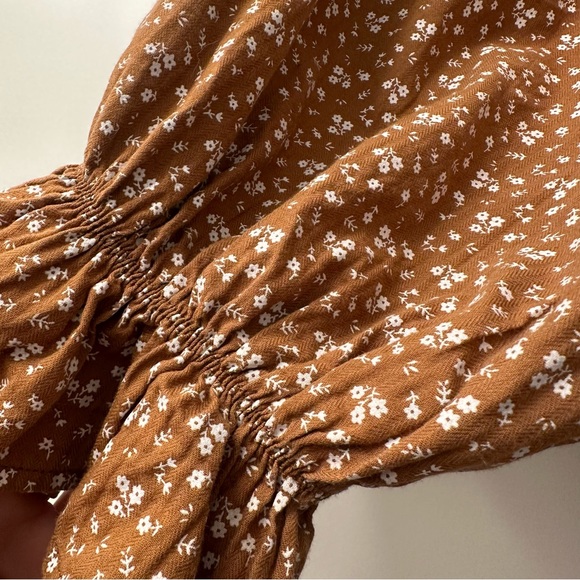 Ivy City Co Amber brown floral dress Size Small - Picture 5 of 13